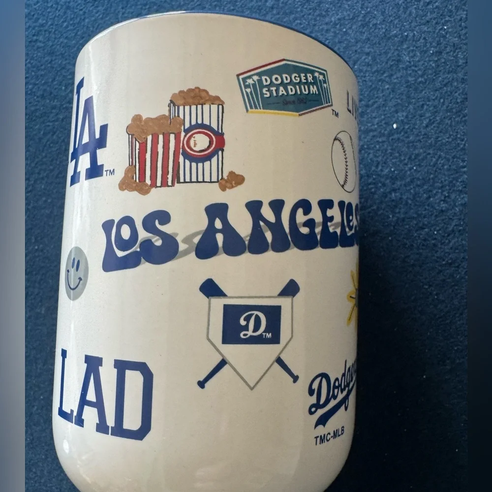 Los Angeles Dodgers Ceramic Mug feat. Fun iconic DODGER logo and dates! Zoom in💙 - Picture 10 of 11